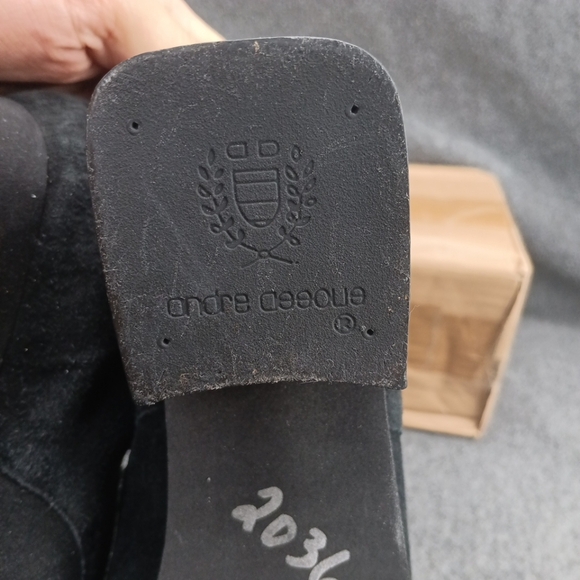 Andre Assous Featherweights Loafer Shoe Size 7 Black 1.5 Heel Faux Suede - Picture 7 of 8